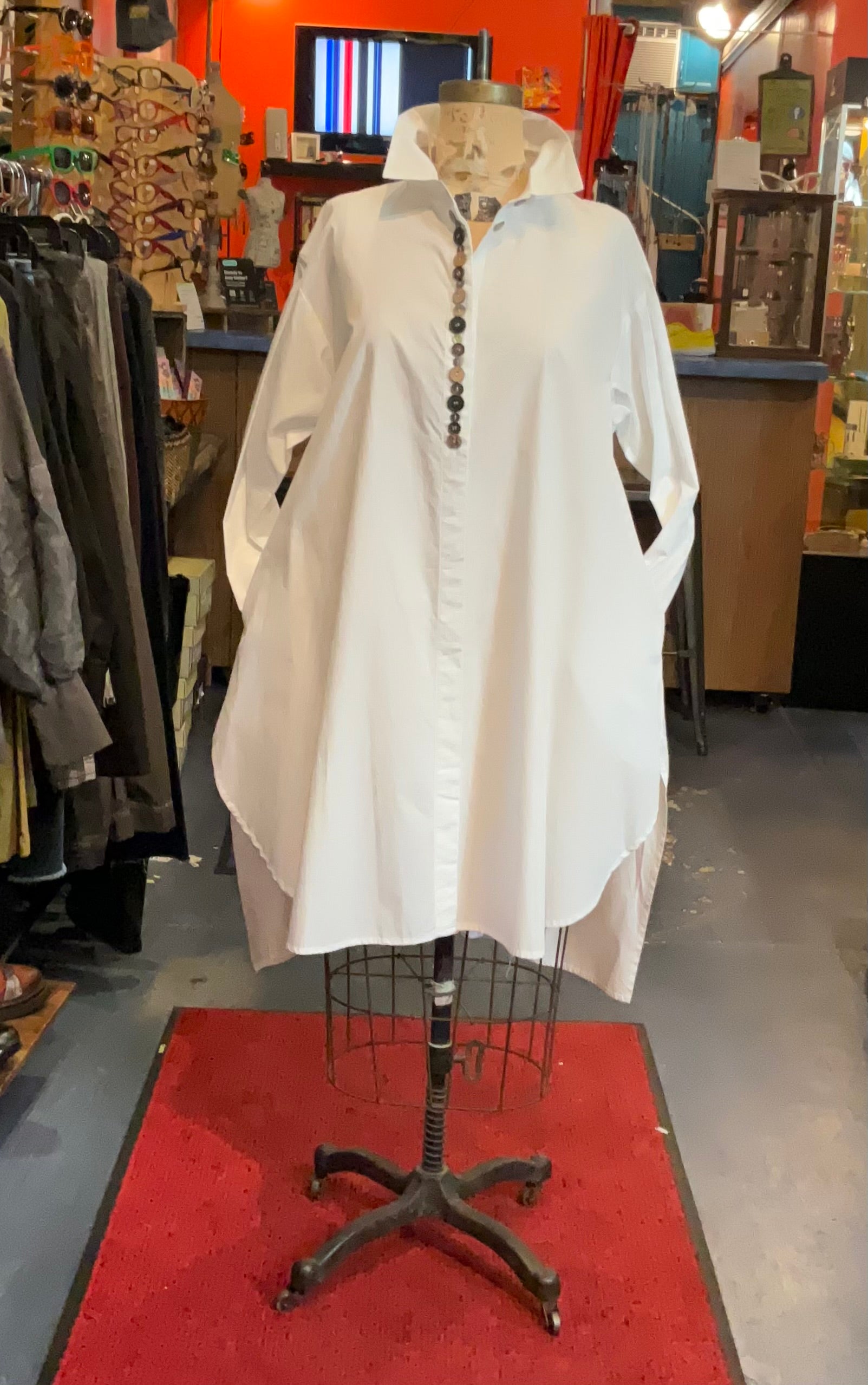 white Button up top w/ buttons